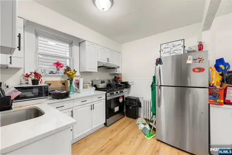 $649,000 | 202 Devon Street, Kearny, NJ 07032