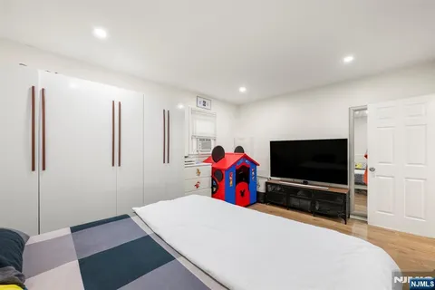 $649,000 | 202 Devon Street, Kearny, NJ 07032