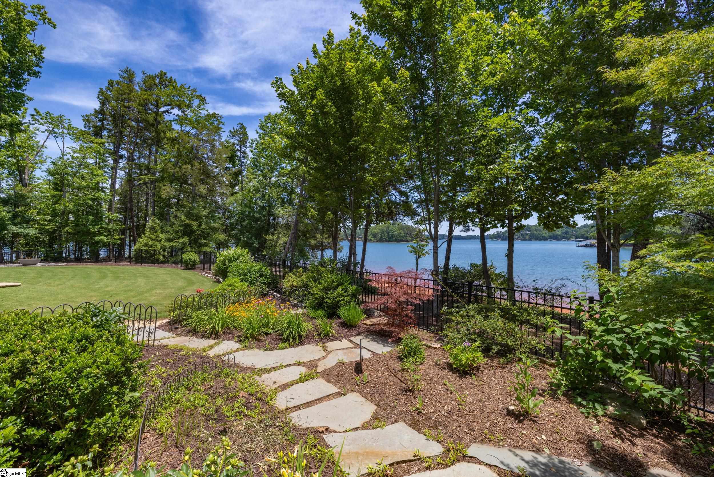 3021 Rock Point Drive Seneca, SC 29672 - Photo 24 of 46