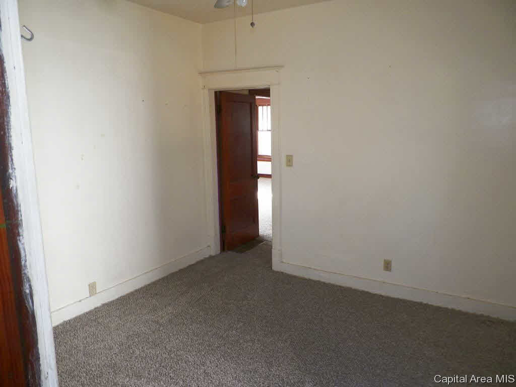 1912 North 8th Street Springfield, IL 62702 - Photo 5 of 15