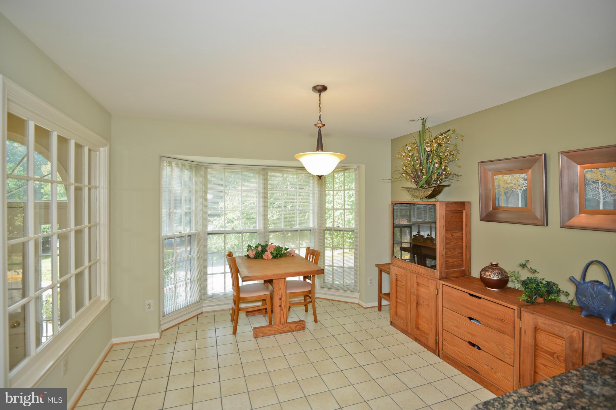 3857 Inverness Road Fairfax, VA 22033 - Photo 20 of 30 Kitchen
