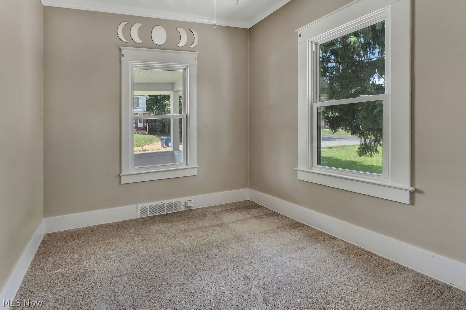 484 4th Street Struthers, OH 44471 - Photo 14 of 19