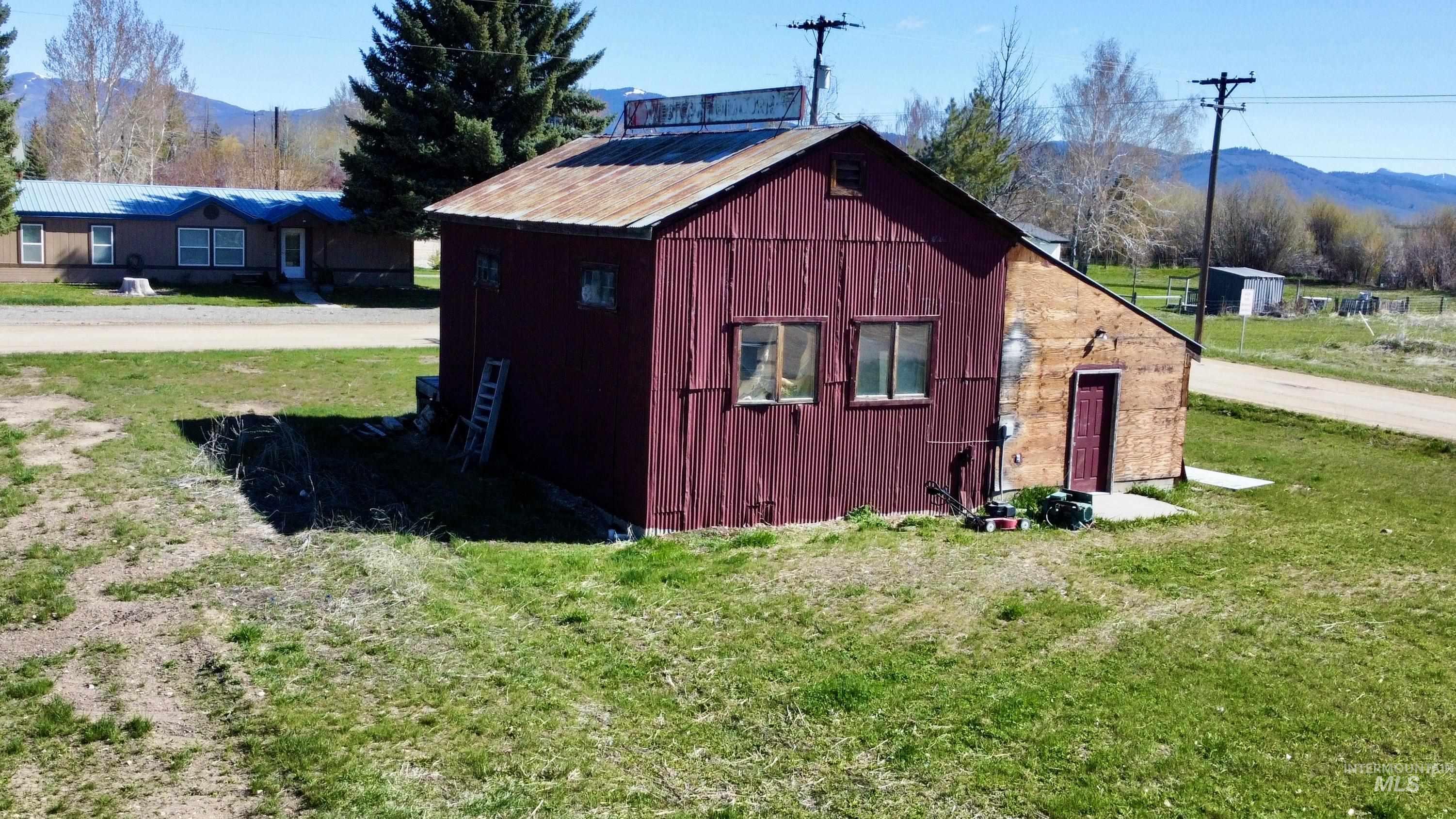 View of outdoor structure with a mountain view
