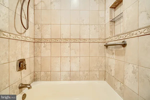 $375,000 | 8908 Goldentree Lane, Essex, MD 21221