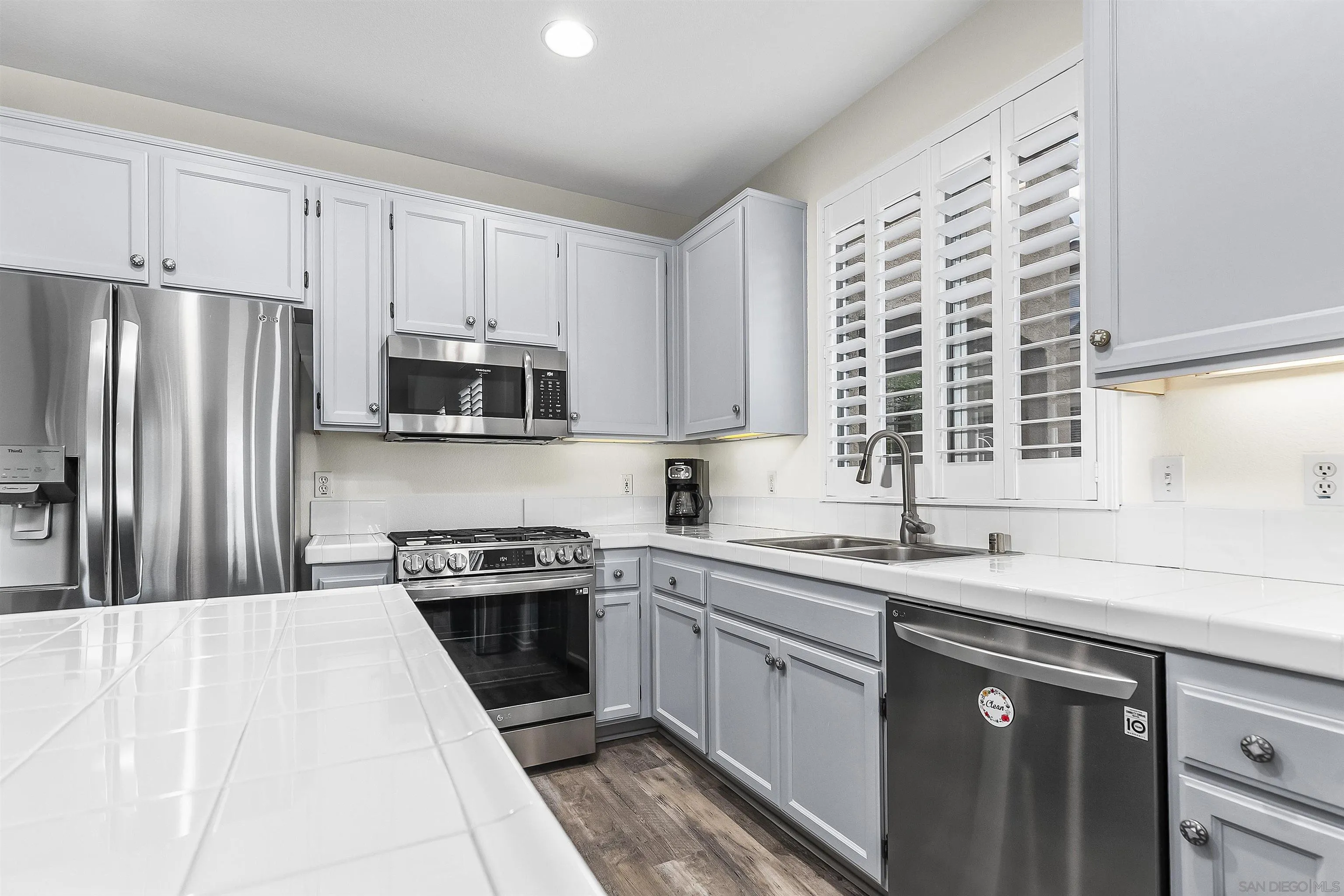 3177 Dehesa Road El Cajon, CA 92019 - Photo 11 of 55