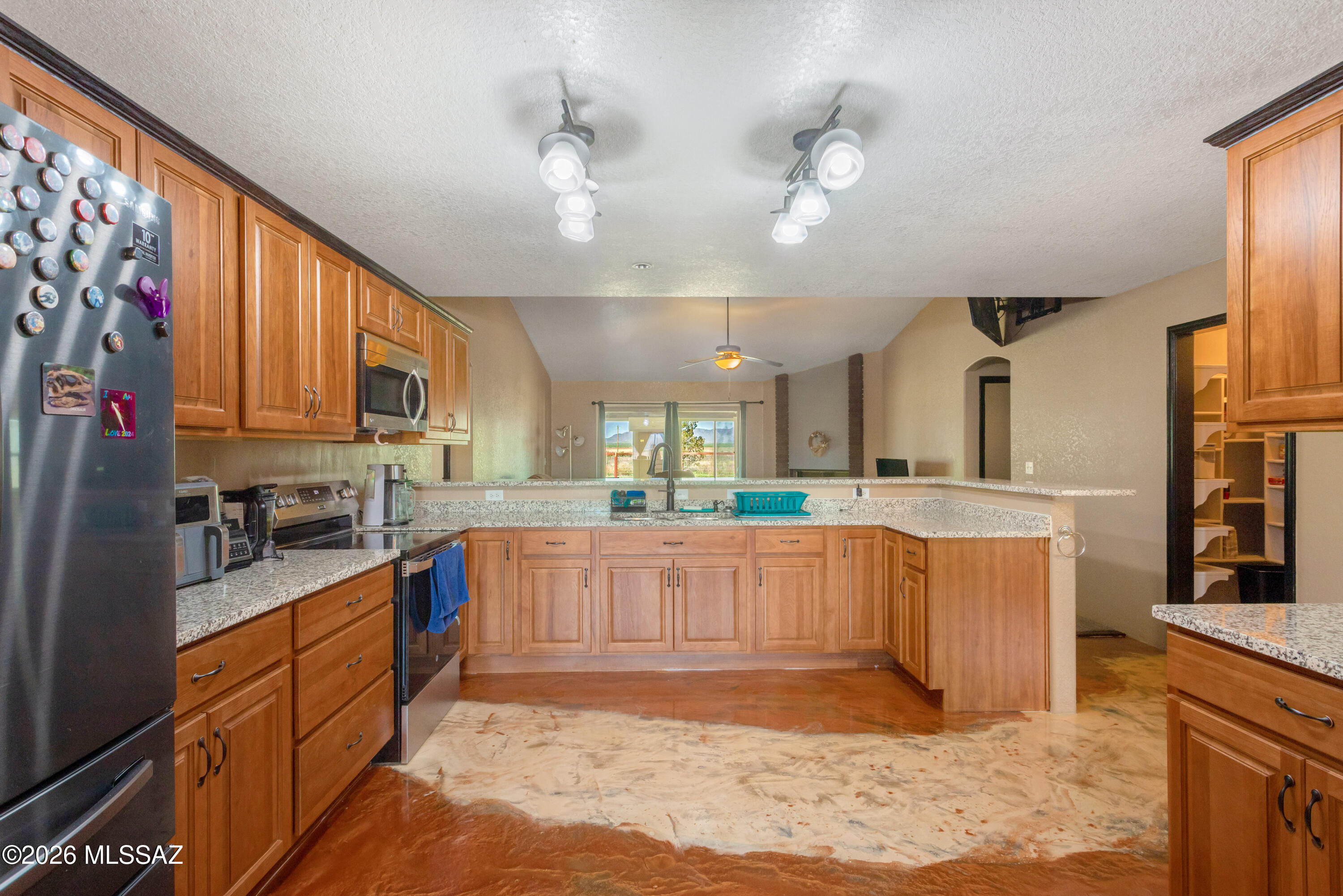 4333 West Dillman Road Elfrida, AZ 85610 - Photo 9 of 50 kitchen