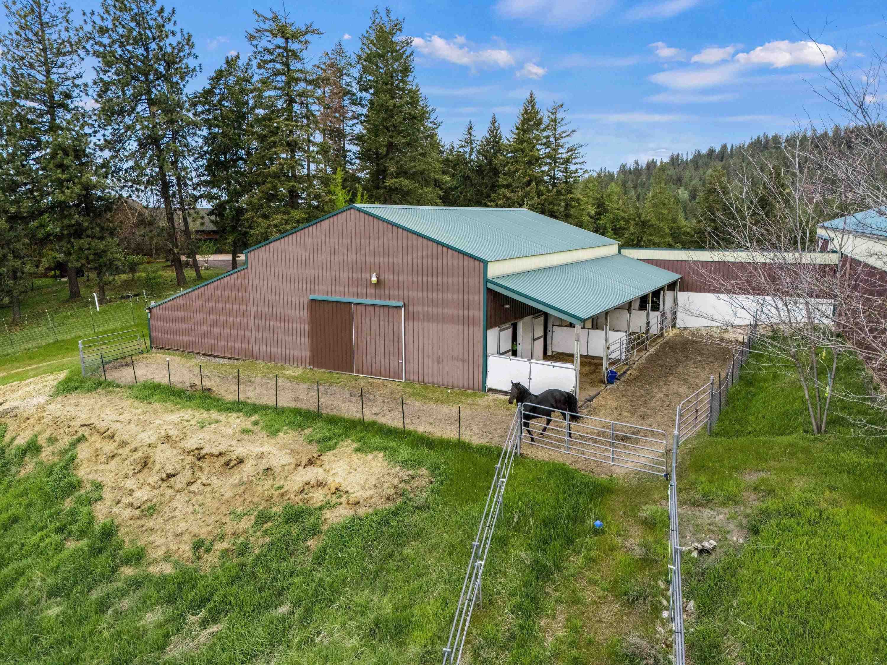 15716 North Scribner Branch Road Spokane, WA 99217 - Photo 2 of 50