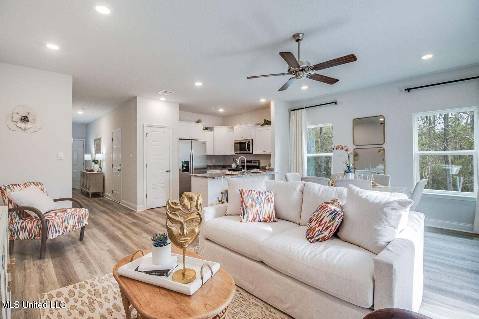 142 Debuys Road Gulfport, MS 39507 - Photo 6 of 19 20240207203945774257000000-o
