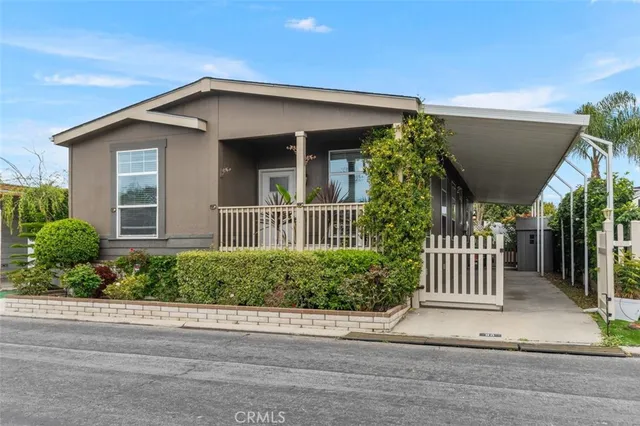 $629,000 | 3595 Santa Fe Avenue, Unit 90, Long Beach, CA 90810