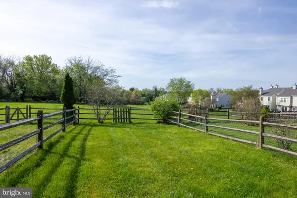 $534,900 | 33 Skyview Way, Newtown, PA 18940