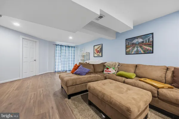 $534,900 | 33 Skyview Way, Newtown, PA 18940