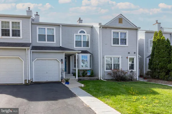 $534,900 | 33 Skyview Way, Newtown, PA 18940