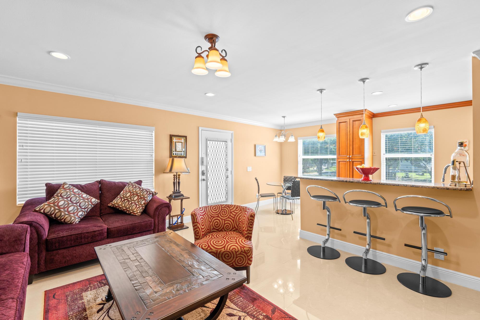 480 Flanders I Delray Beach, FL 33484 - Photo 12 of 44 A7402245-2