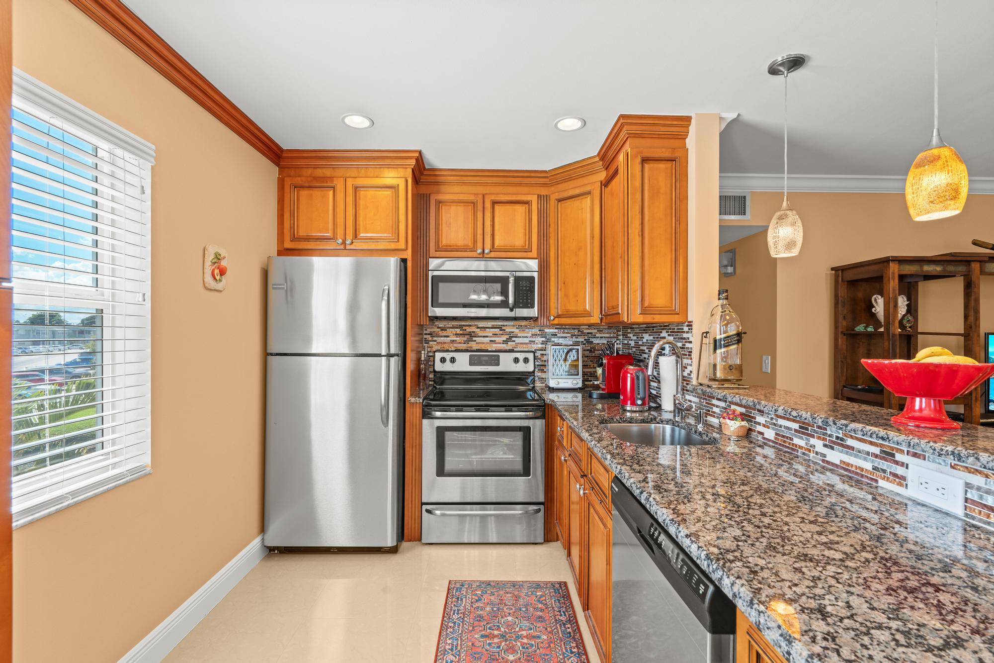 480 Flanders I Delray Beach, FL 33484 - Photo 25 of 44 A7402275-2