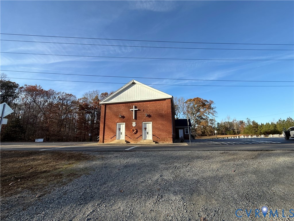 0 Hadensville-Fife Road Goochland, VA 23063 - Photo 13 of 14 a view of a house with a yard