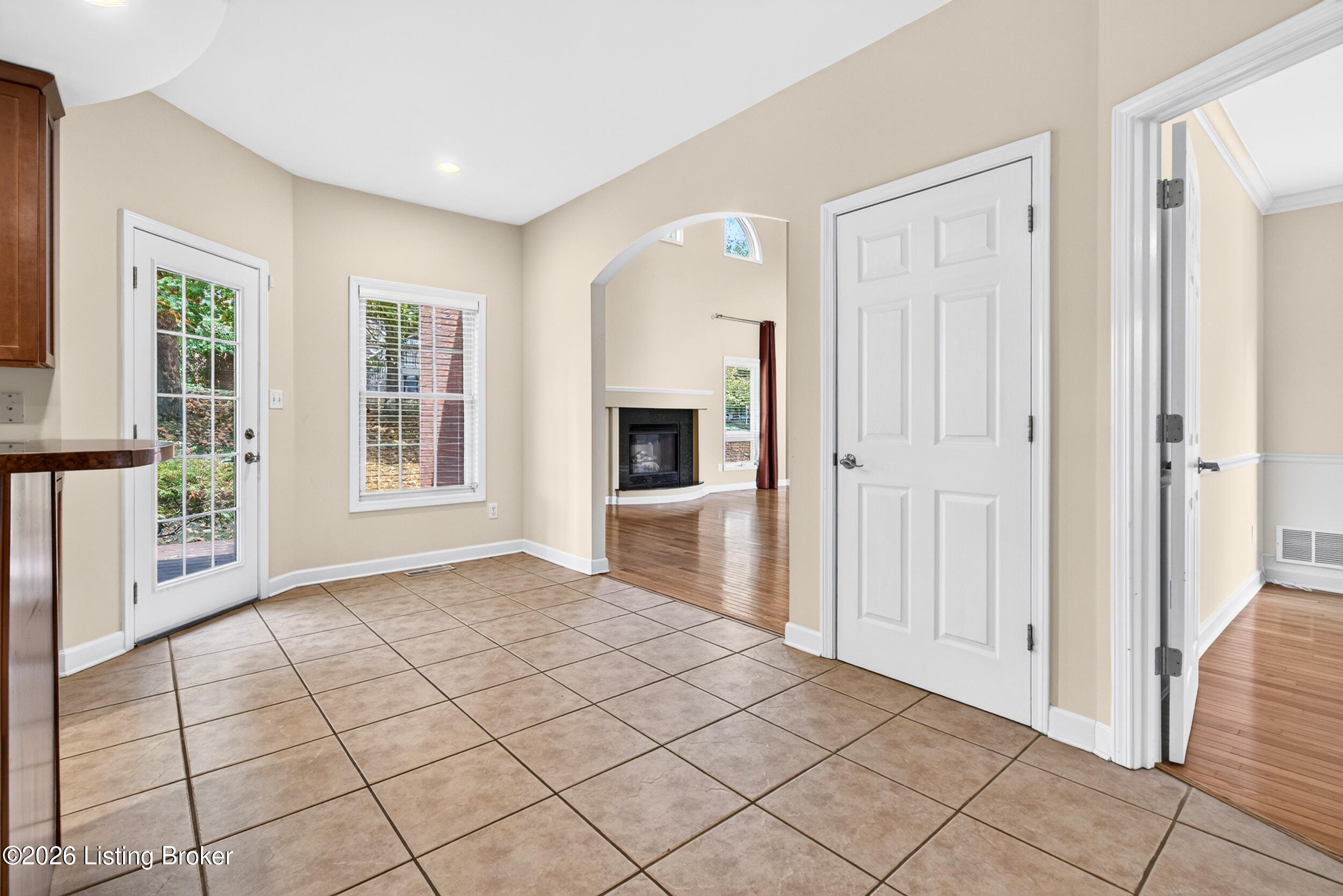 12608 Razor Court Louisville, KY 40299 - Photo 11 of 87 12608 Razor Ct-41