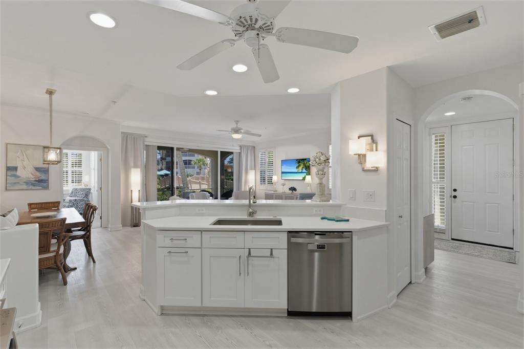 3450 Sunset Key Circle, Unit 101 Punta Gorda, FL 33955 - Photo 20 of 65