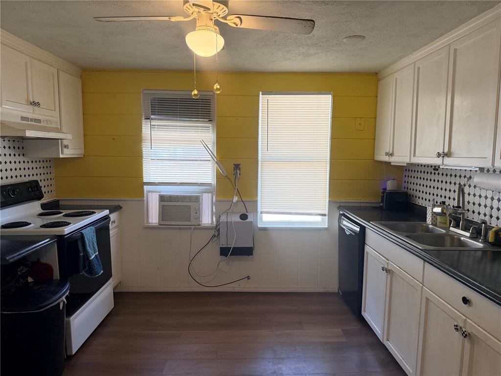 2178 7th Street Sarasota, FL 34237 - Photo 14 of 20