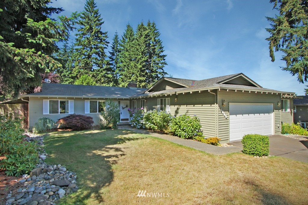 1113 200th Place Southeast Bothell, WA 98012 - Photo 1 of 17 Gallery Image 1