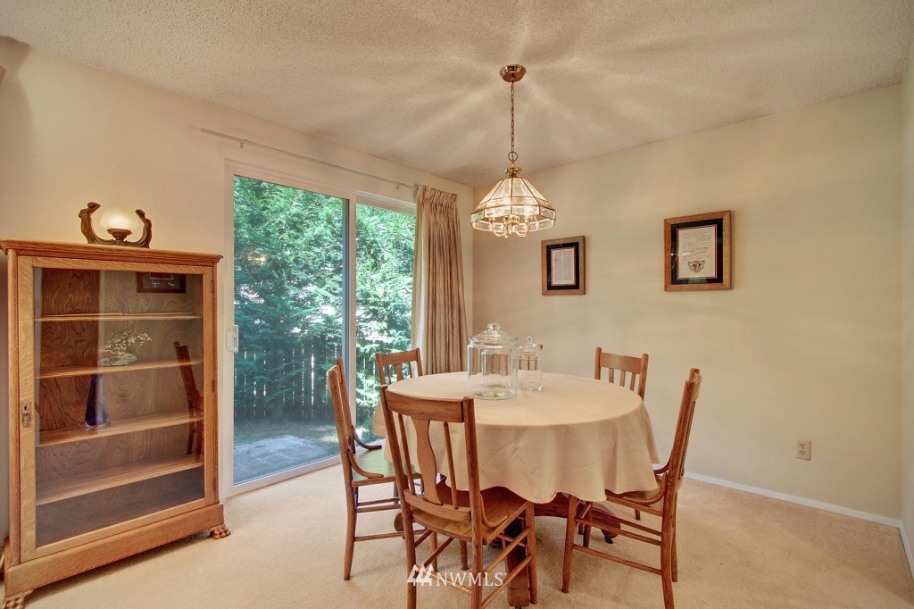 1113 200th Place Southeast Bothell, WA 98012 - Photo 6 of 17 Gallery Image 6