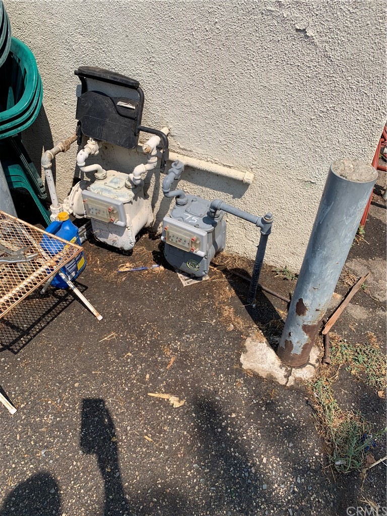 7771 Philbin Avenue Riverside, CA 92503 - Photo 11 of 30 a view of a room with gym equipment
