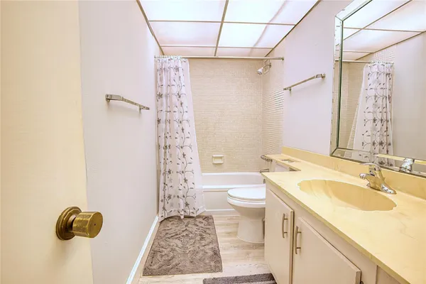 $2,700 | 111 Briny Avenue, Unit 2312, Pompano Beach, FL 33062