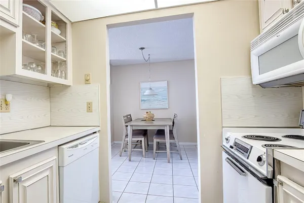 $2,700 | 111 Briny Avenue, Unit 2312, Pompano Beach, FL 33062