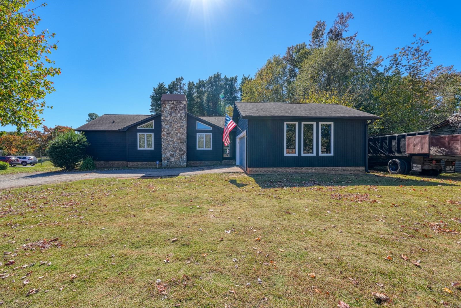 423 Shoally Road Boiling Springs, SC 29316 - Photo 2 of 41