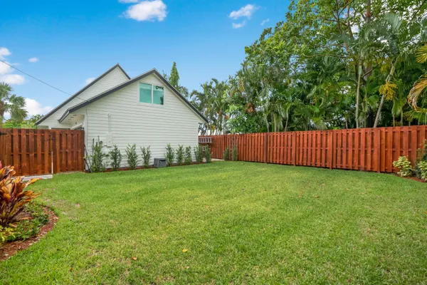 $765,000 | 9200 Southeast Olympus Street, Hobe Sound, FL 33455