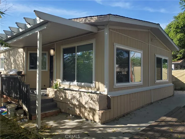 $2,400 | 32531 Crescent Avenue, Lake Elsinore, CA 92530