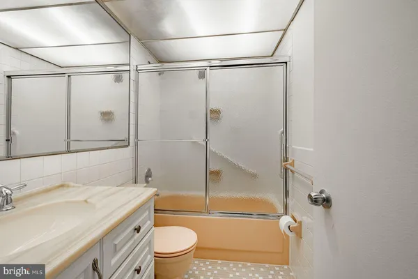 $135,000 | 1001 City Avenue, Unit W109, Wynnewood, PA 19096