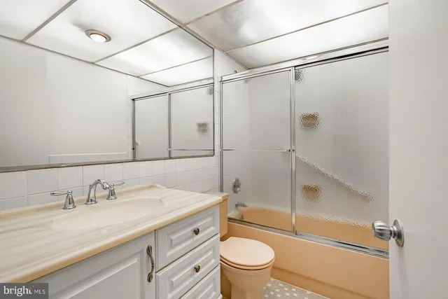 a view of a room with shelf