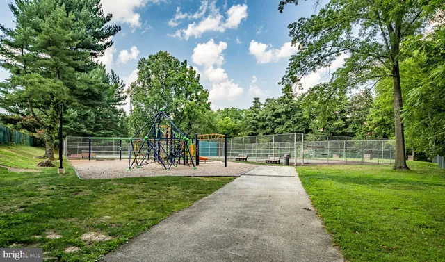 $145,000 | 1001 City Avenue, Unit W109, Wynnewood, PA 19096