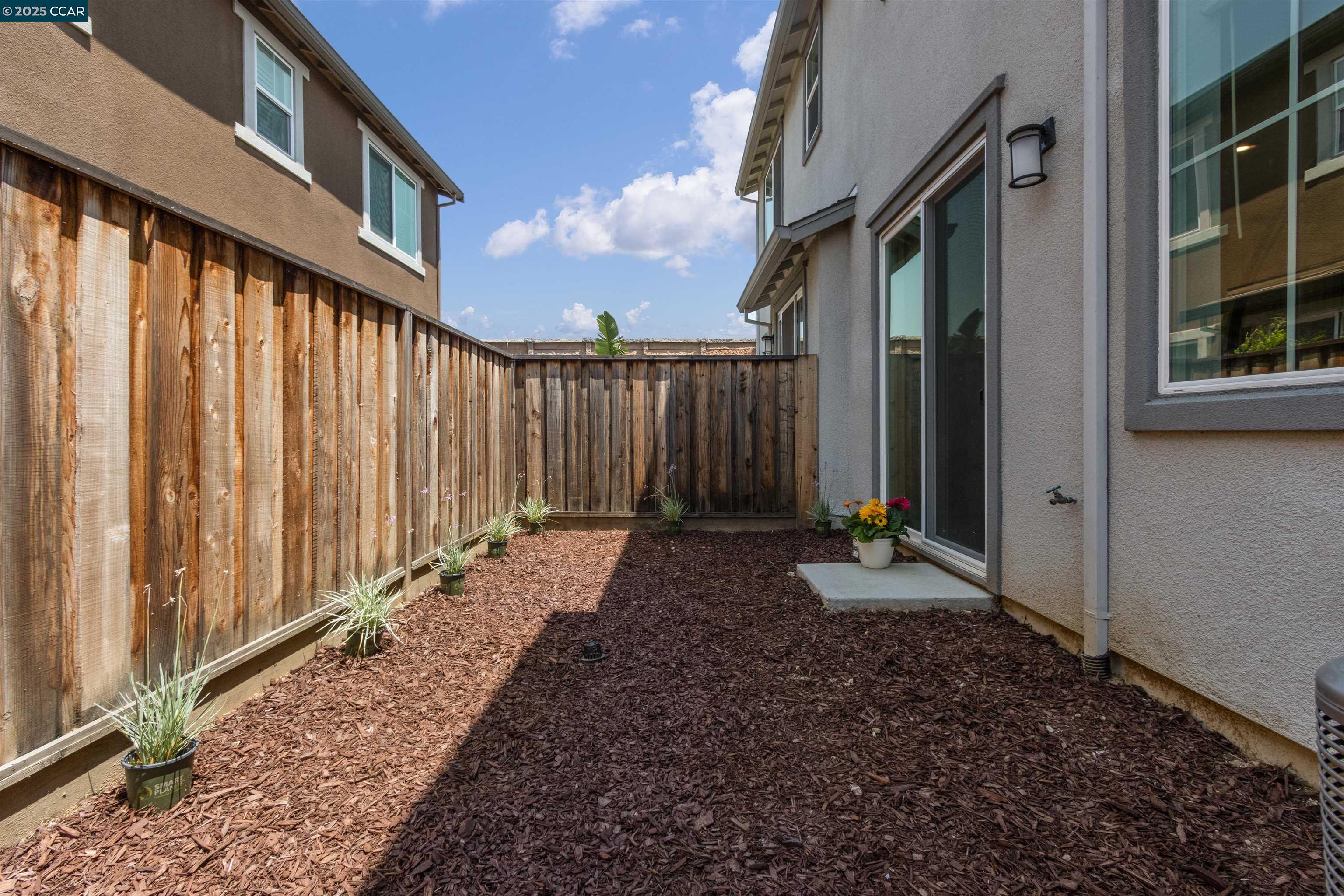 28 Springbrook Lane Pittsburg, CA 94565 - Photo 29 of 47