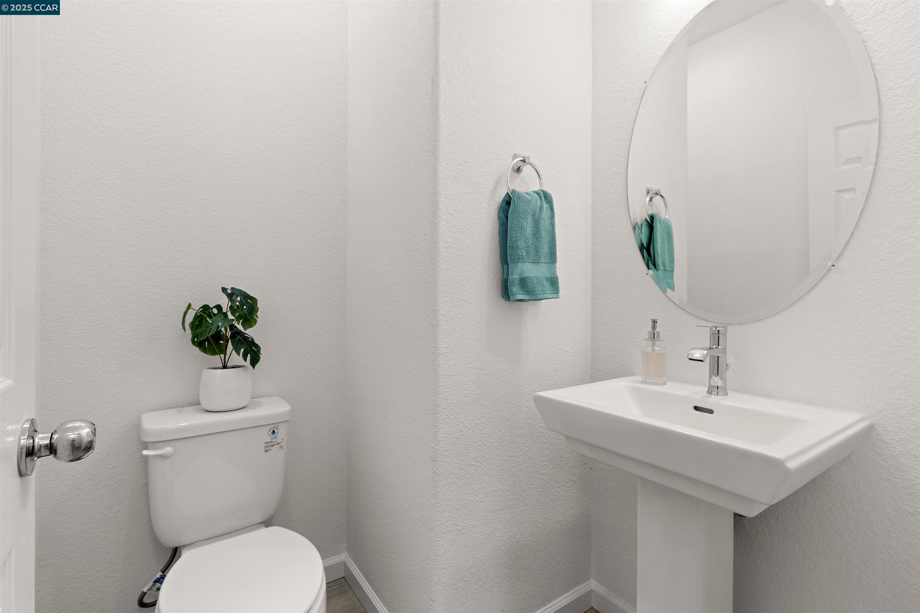 28 Springbrook Lane Pittsburg, CA 94565 - Photo 43 of 47