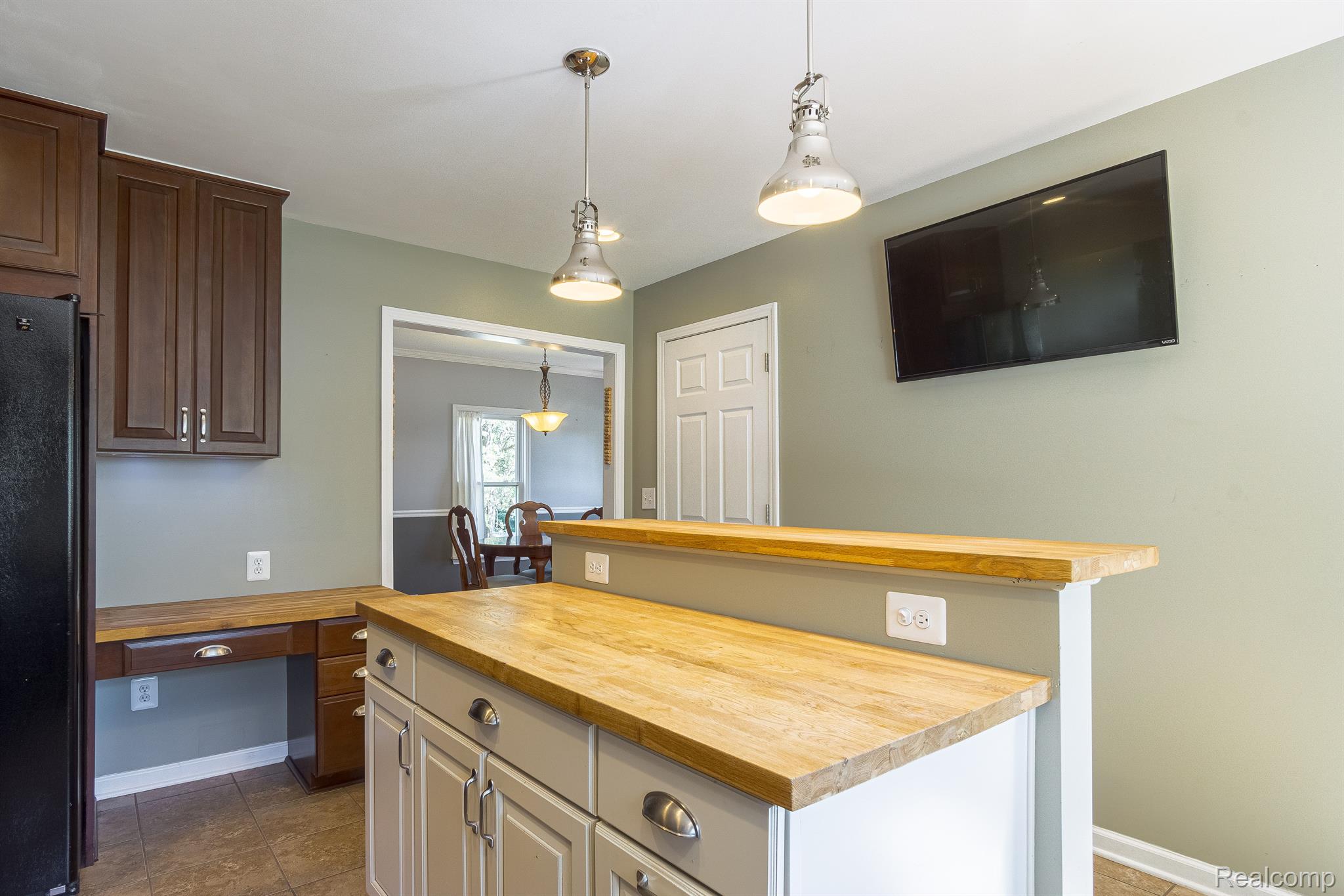 6595 Bennett Lake Road Fenton, MI 48430 - Photo 9 of 29 Gallery Image 9