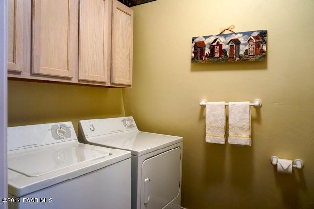 4683 South Juniper Loop Road Prescott, AZ 86303 - Photo 17 of 39 Laundry