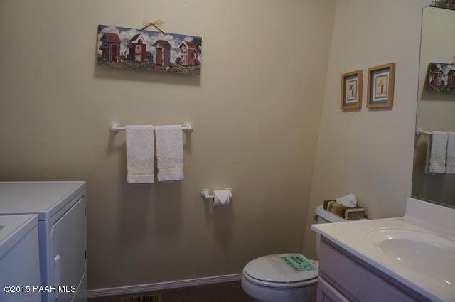 4683 South Juniper Loop Road Prescott, AZ 86303 - Photo 19 of 39 half bath
