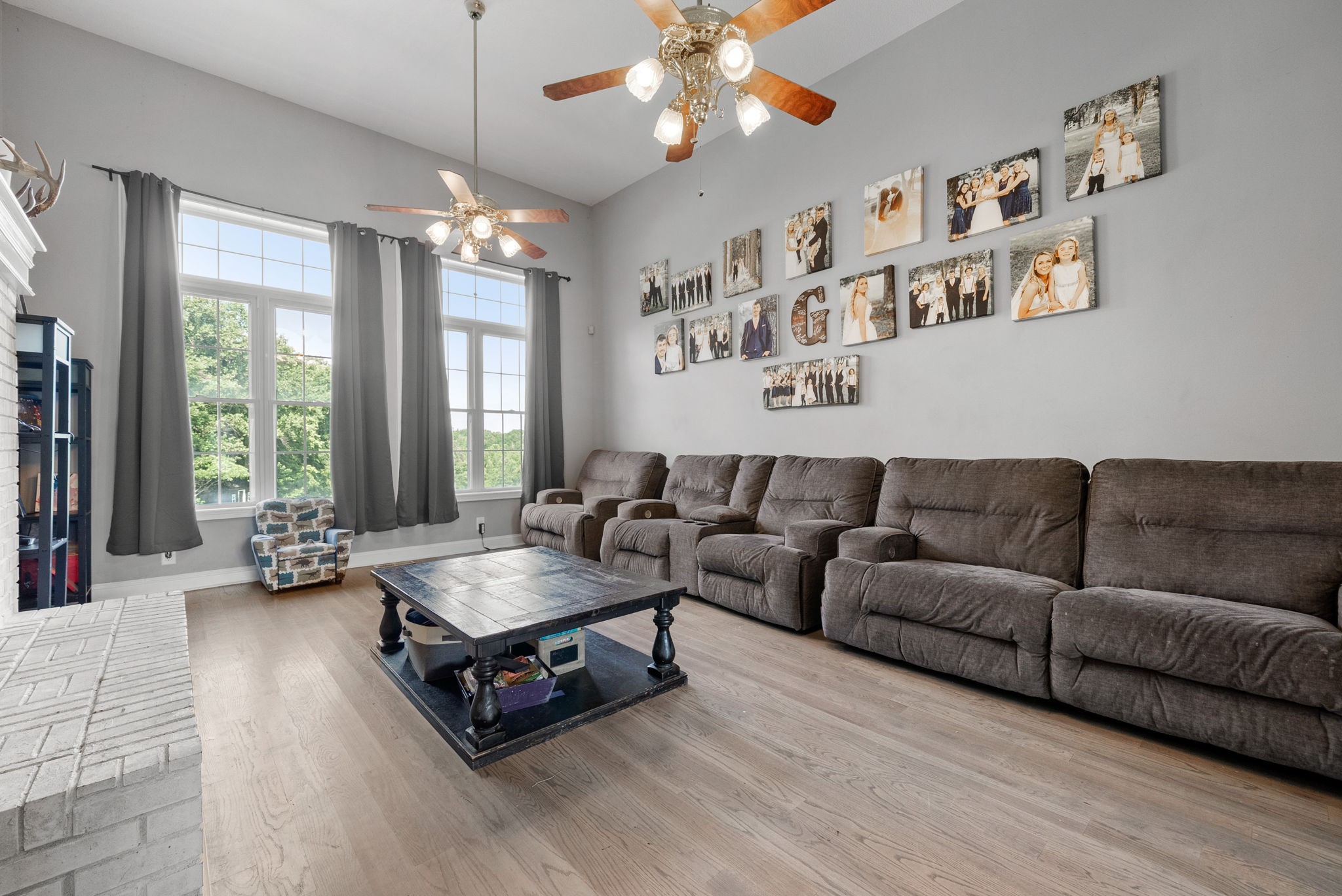 3723 Reed Road Indian Mound, TN 37079 - Photo 10 of 47 a living room with furniture and a large window