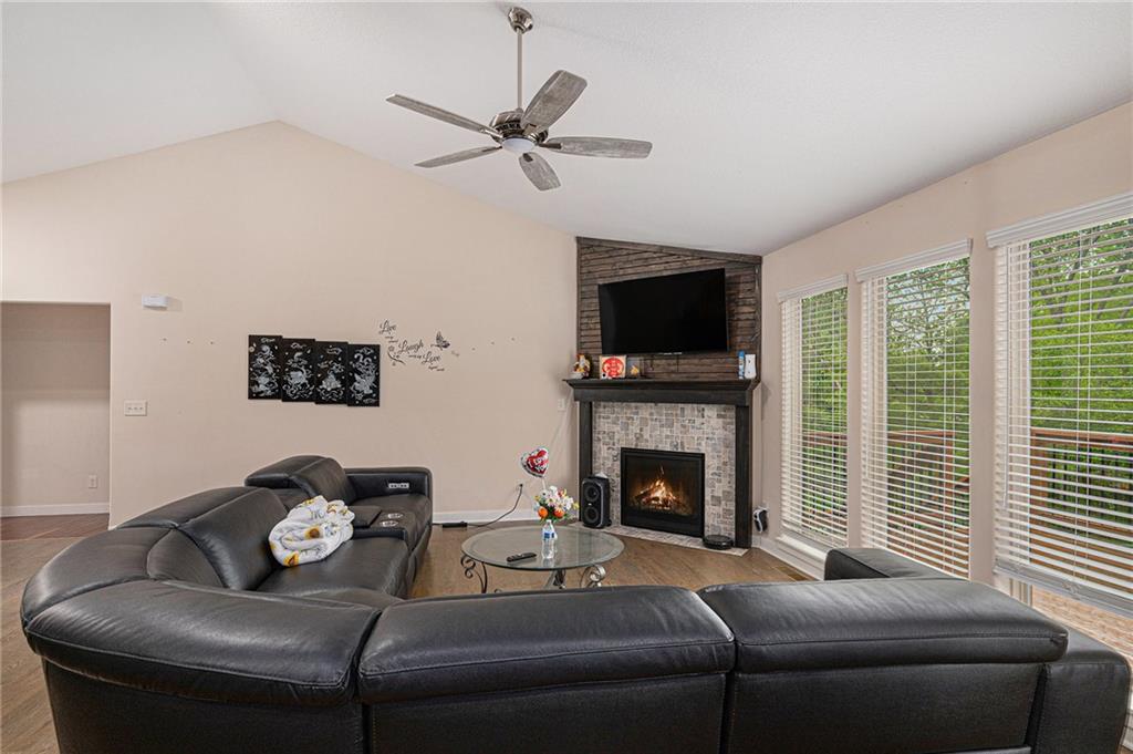 4845 Northeast Antioch Road Kansas City, MO 64119 - Photo 6 of 38