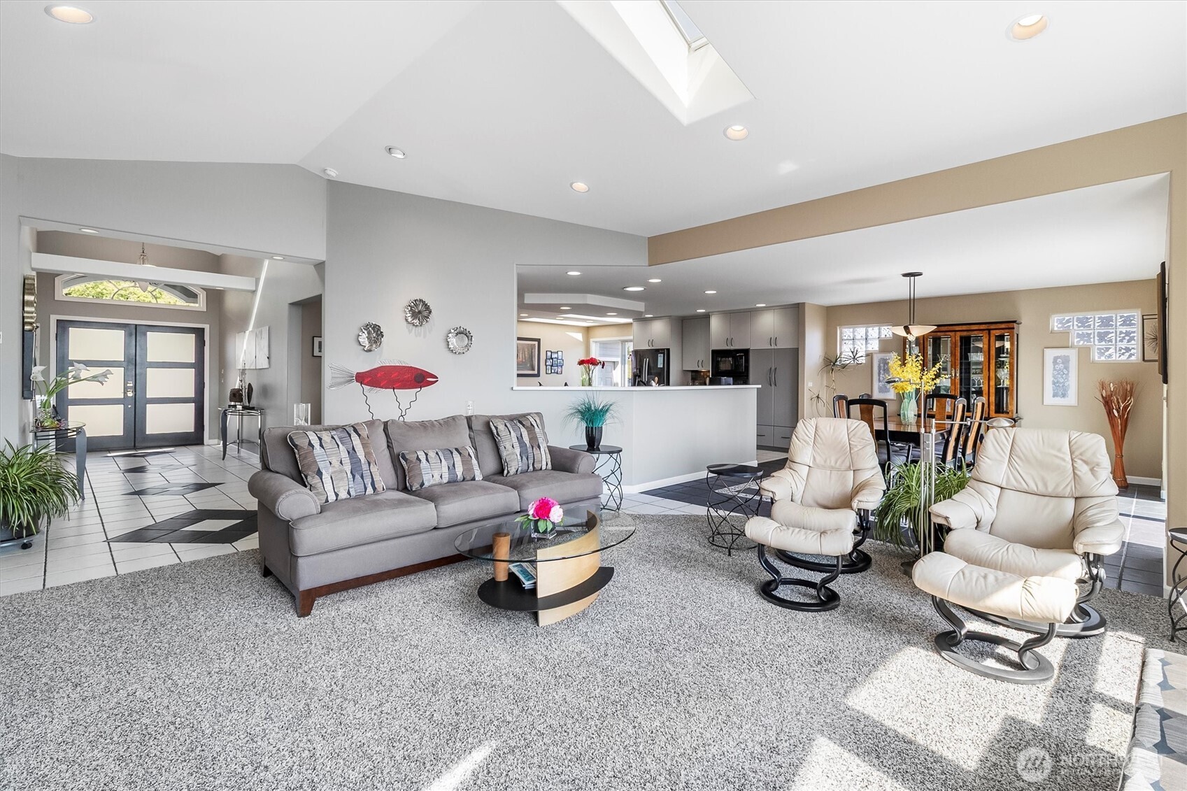 8018 Comox Road Blaine, WA 98230 - Photo 6 of 40 Gallery Image 6