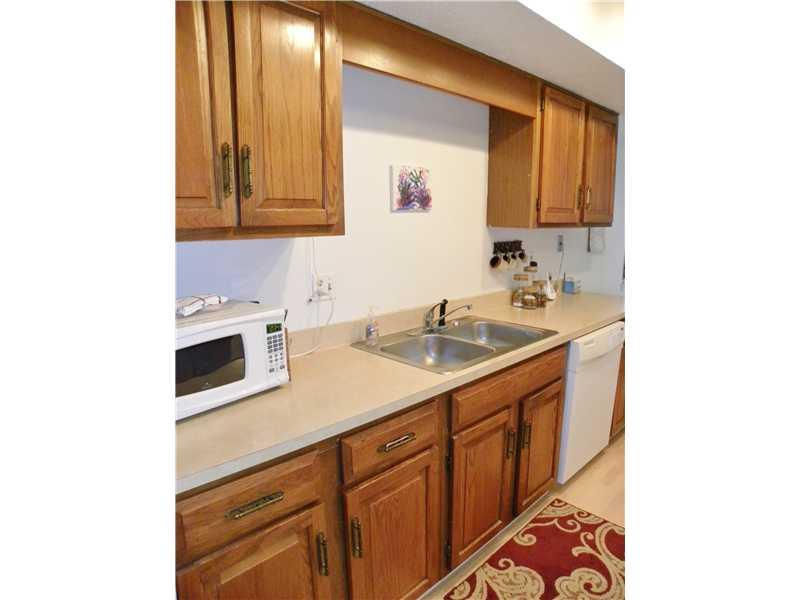 640 Cobblestone Road, Unit 12 Avon, IN 46123 - Photo 7 of 14 Gallery Image 7