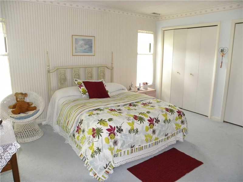 640 Cobblestone Road, Unit 12 Avon, IN 46123 - Photo 8 of 14 Gallery Image 8