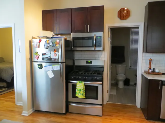 $1,925 | 1431 West Belmont Avenue, Unit 1R, Chicago, IL 60657
