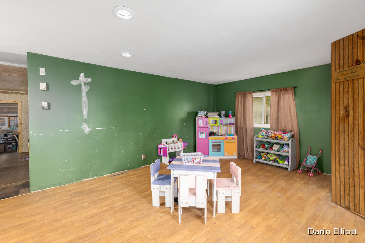 306 Rice Street Ionia, MI 48846 - Photo 21 of 40 IMG_1006 (1)