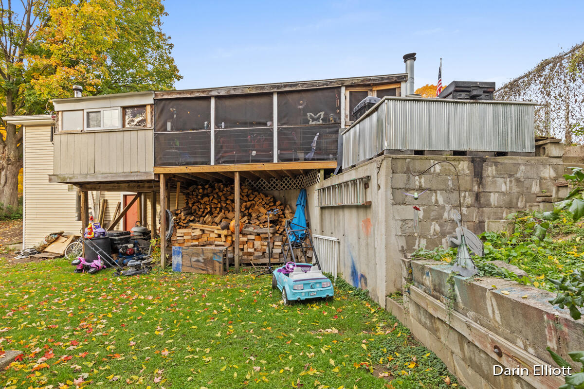 306 Rice Street Ionia, MI 48846 - Photo 36 of 40 IMG_1036