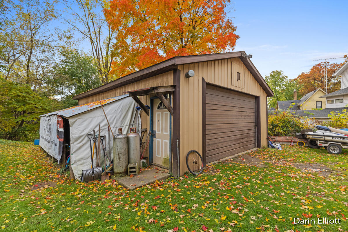 306 Rice Street Ionia, MI 48846 - Photo 37 of 40 IMG_1033
