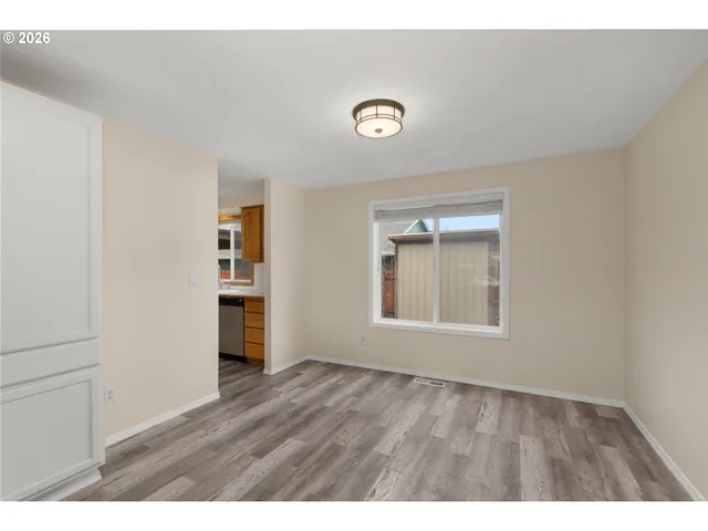 $575,000 | 806 Southeast 73rd Avenue, Hillsboro, OR 97123