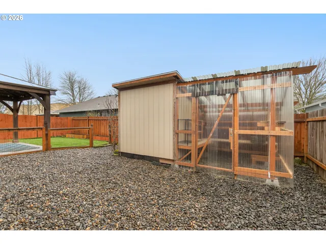 $575,000 | 806 Southeast 73rd Avenue, Hillsboro, OR 97123