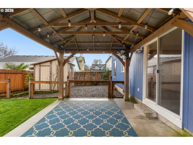 $575,000 | 806 Southeast 73rd Avenue, Hillsboro, OR 97123